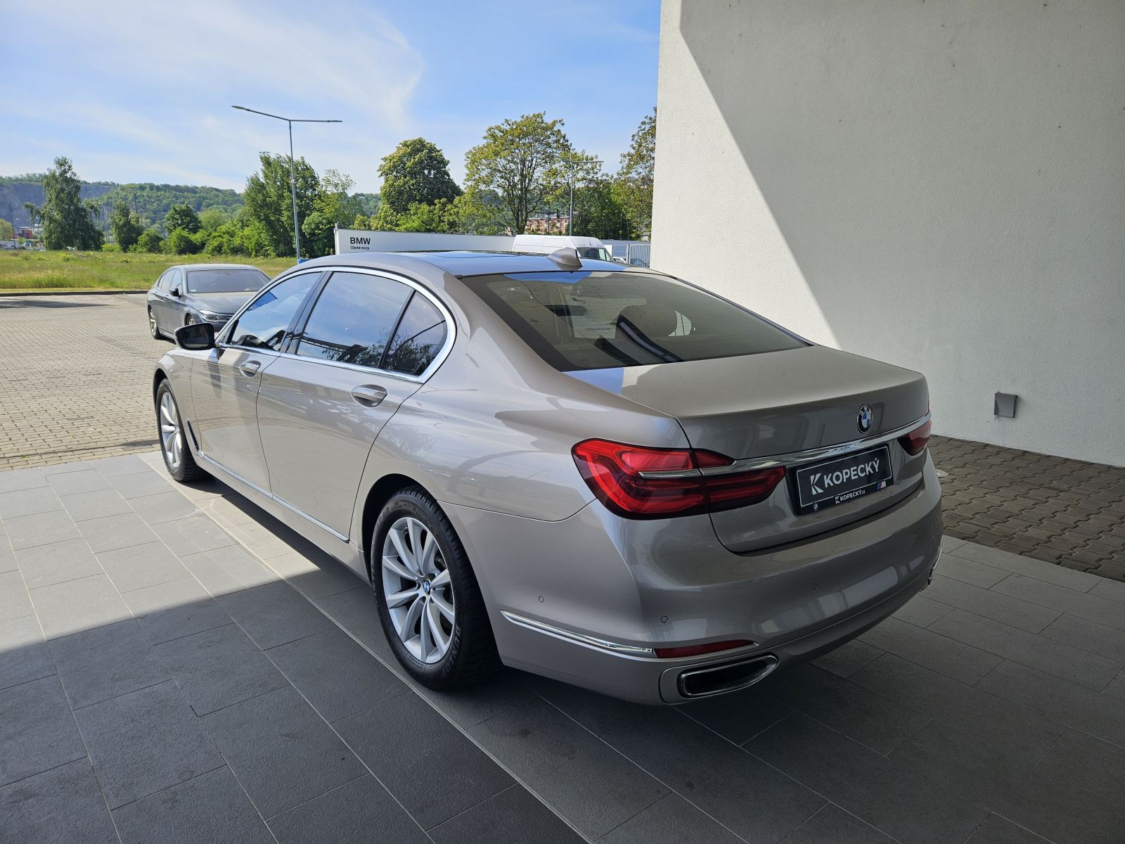 BMW Řada 7, 740Ld xDrive - fotka 4