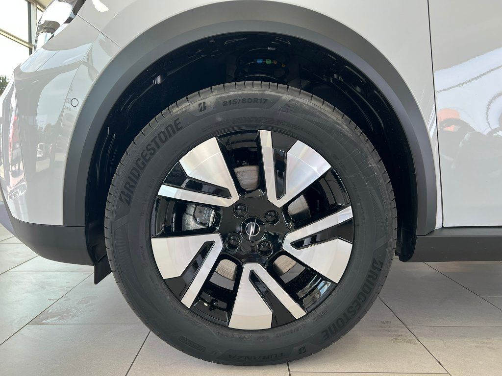 Opel Frontera, GS HYBRID 107 kW/145 HP + ZP - fotka 5