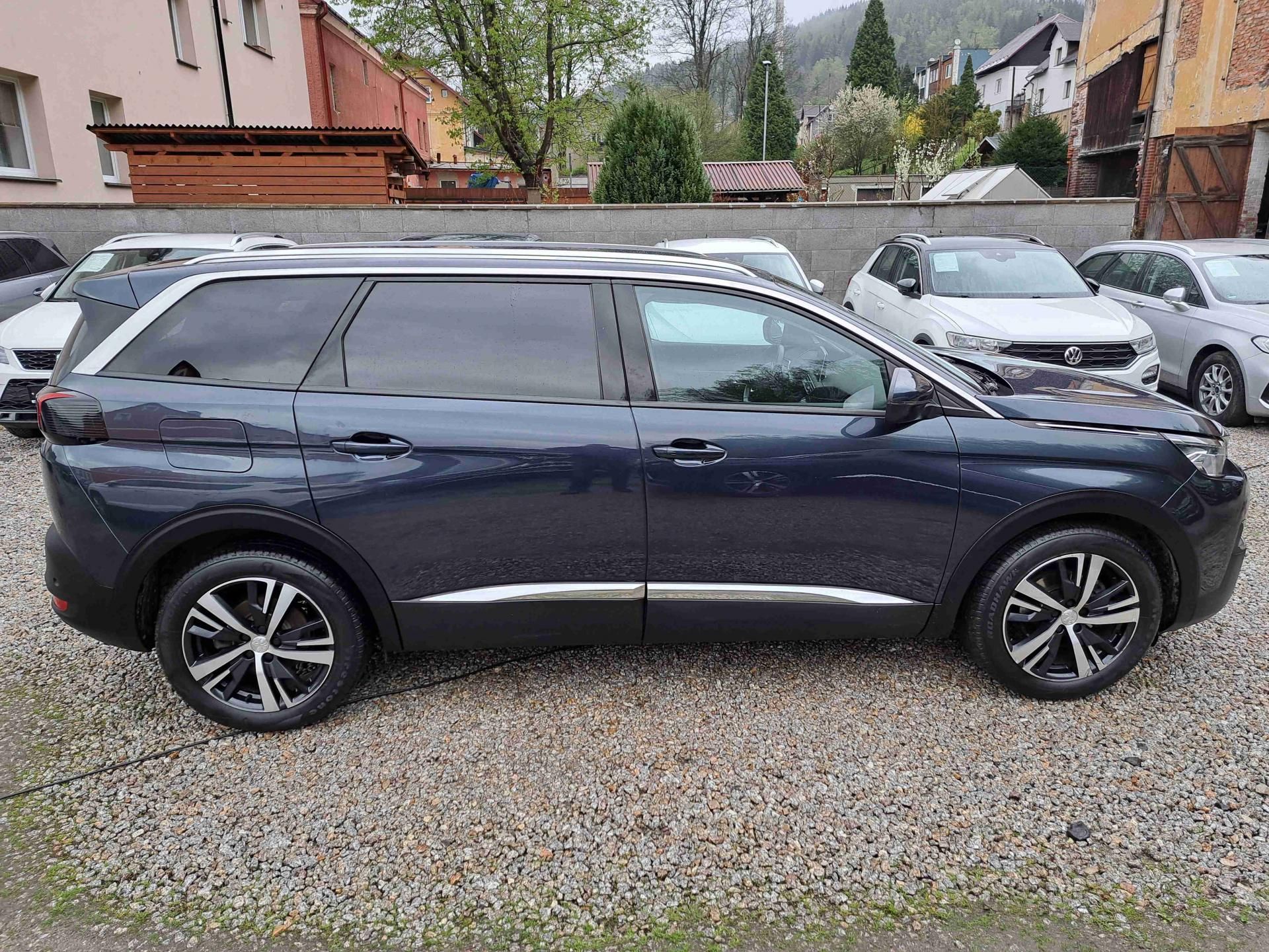 Peugeot 5008, 1,2 PT  ALLURE  LED 18ALU NAVI - fotka 2