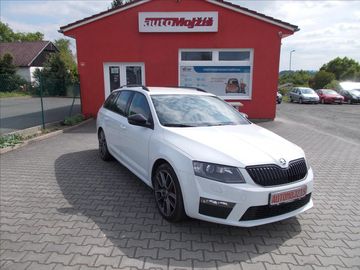 2,0 TDI RS DSG ČR 1.MAJITEL PĚ