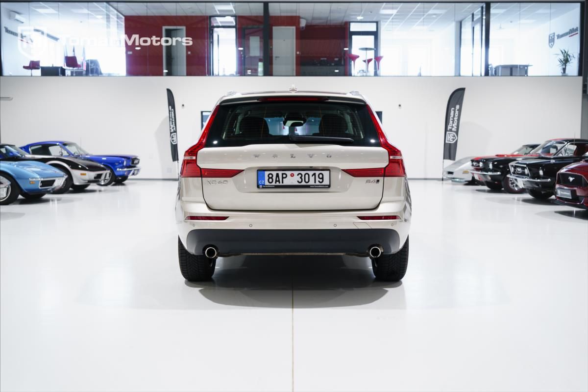 Volvo XC60, 2,0 B4 FWD - fotka 6