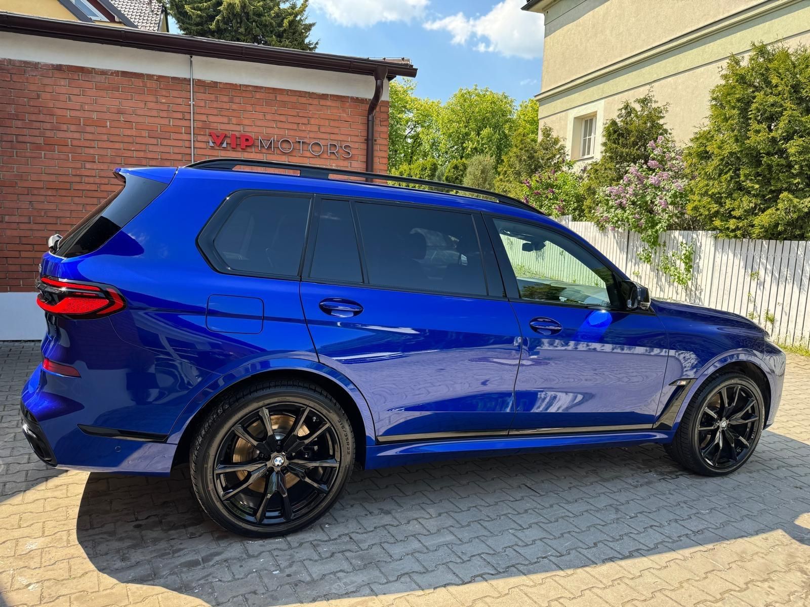 BMW X7, M60i-INDIVID-SKY-MAX VÝBAVA - fotka 6