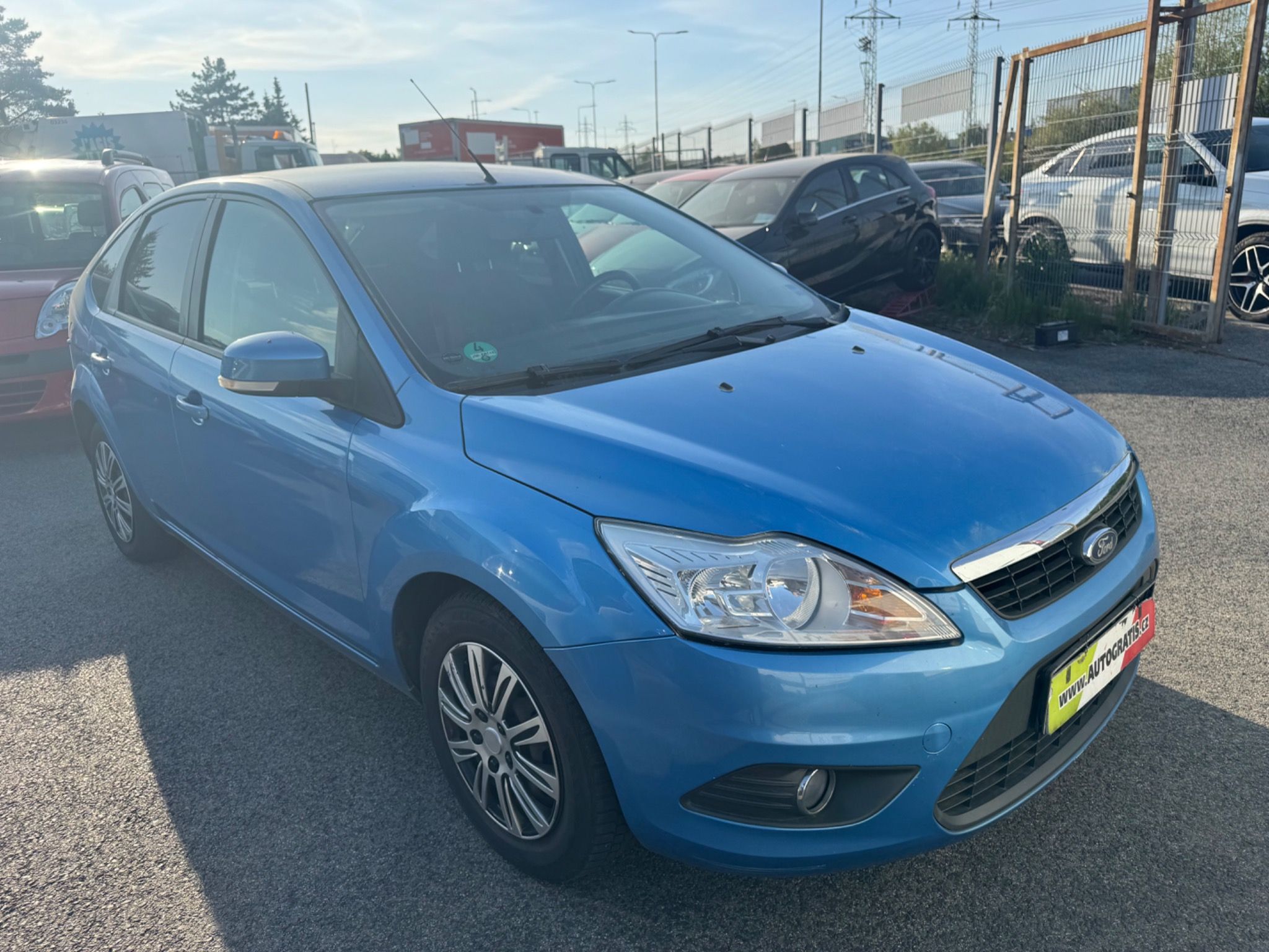 Ford Focus, 1.6TDCi-KLIMA-PERFEKTNÍ STAV - fotka 2