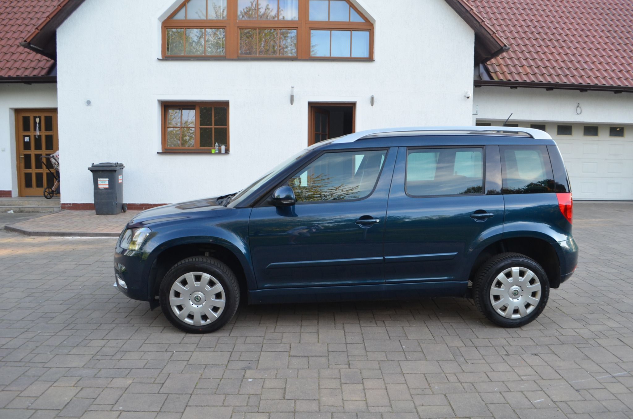 Škoda Yeti, 1.4TSI 90KW DSG FACELIFT 2015 - fotka 4