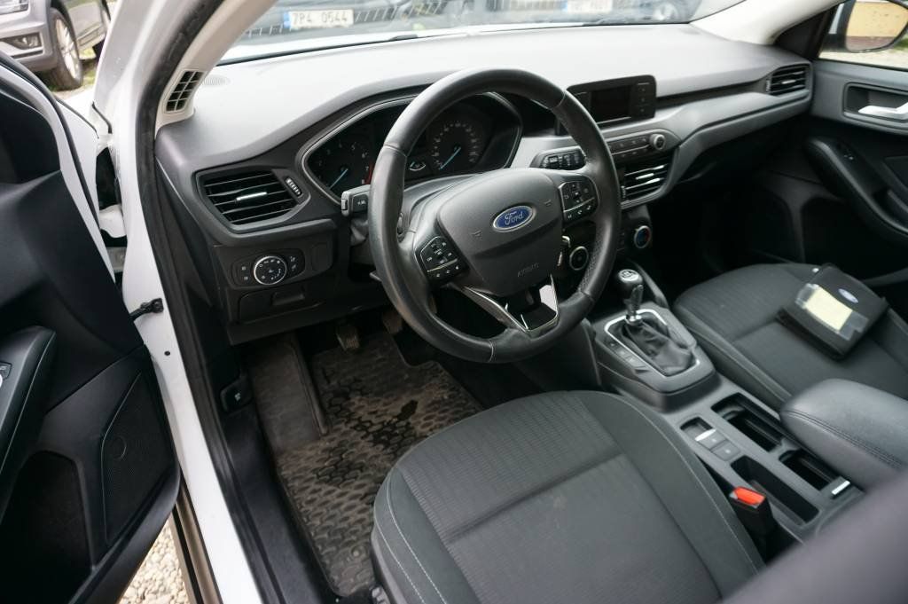Ford Focus, Fucus 1,0 92KW - fotka 6