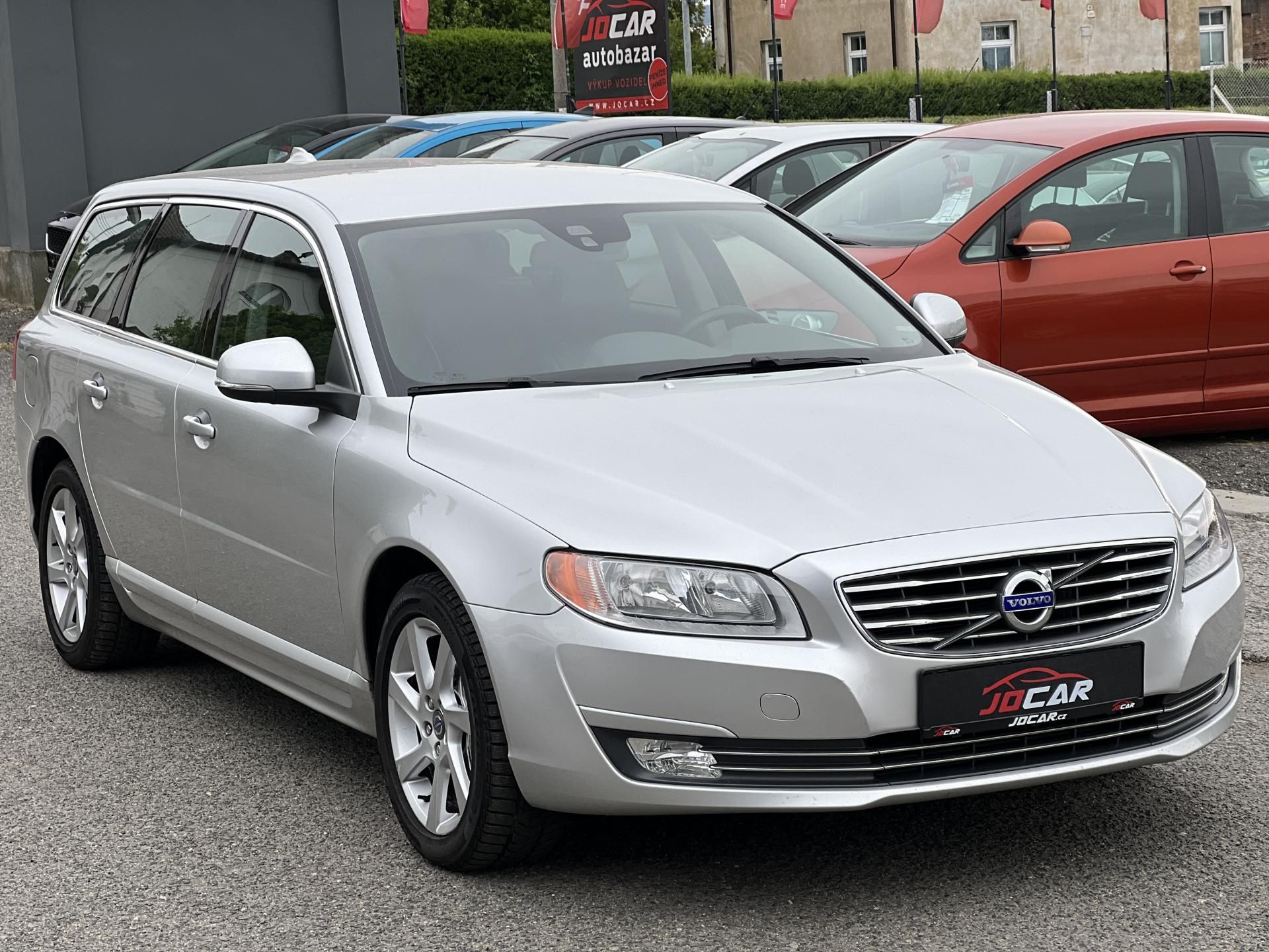 Volvo V70, 2.0D D4 AUTOMAT KŮŽE KLIMA - fotka 3