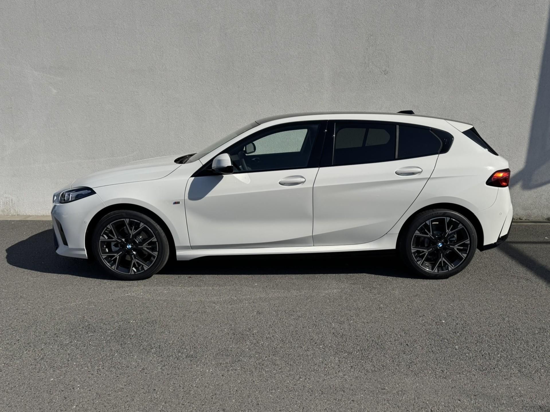BMW Řada 1, 118d - fotka 4