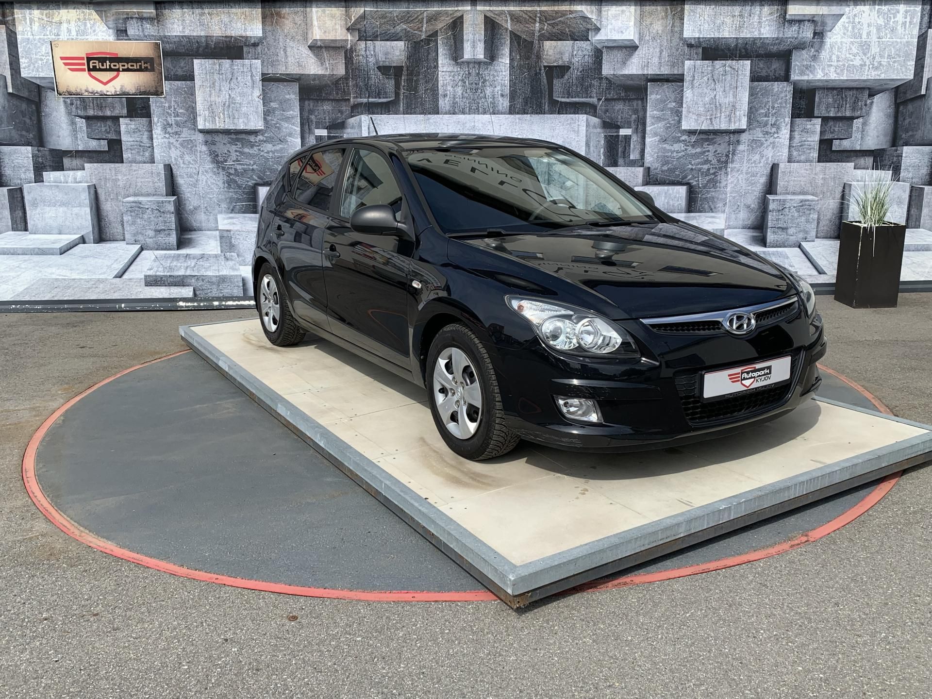 Hyundai i30, 1.4i, 80KW - fotka 2