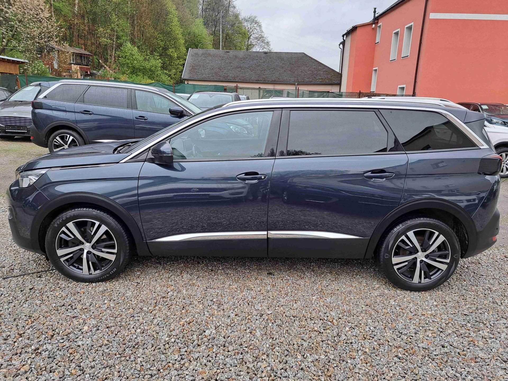 Peugeot 5008, 1,2 PT  ALLURE  LED 18ALU NAVI - fotka 6