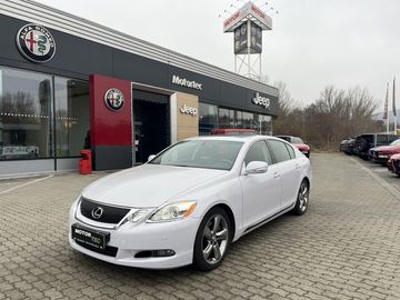 V8 AT8
