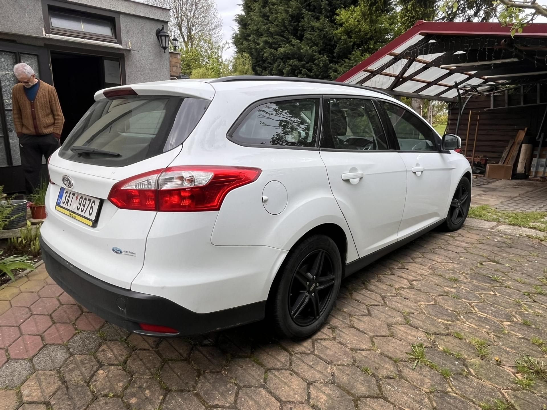 Ford Focus - fotka 4