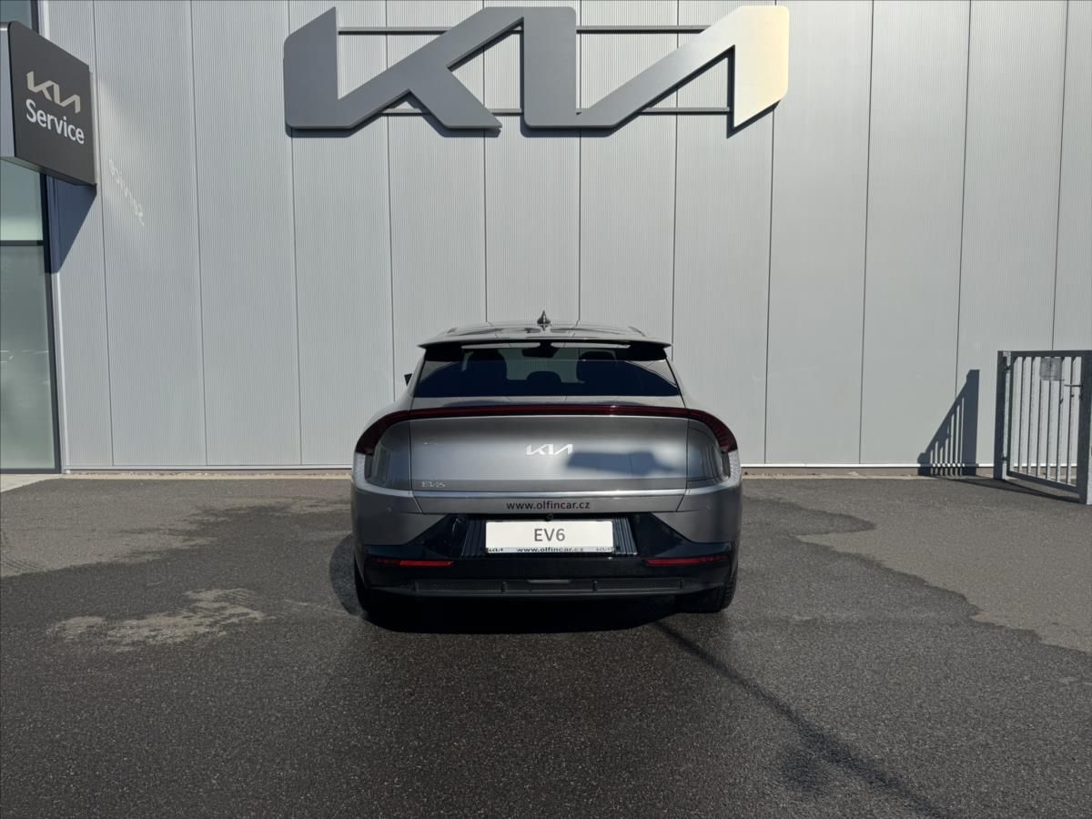 Kia EV6, 77kWh Earth Pro 4x2 - fotka 4