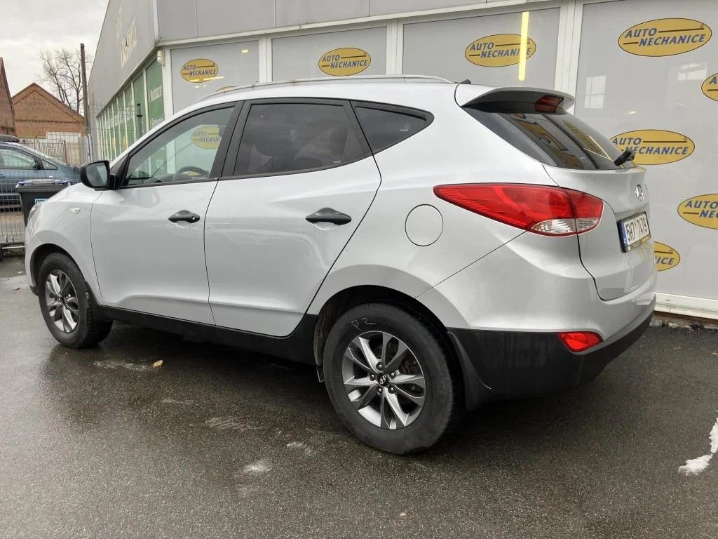 Hyundai ix35, 2,0 4X4 - fotka 4