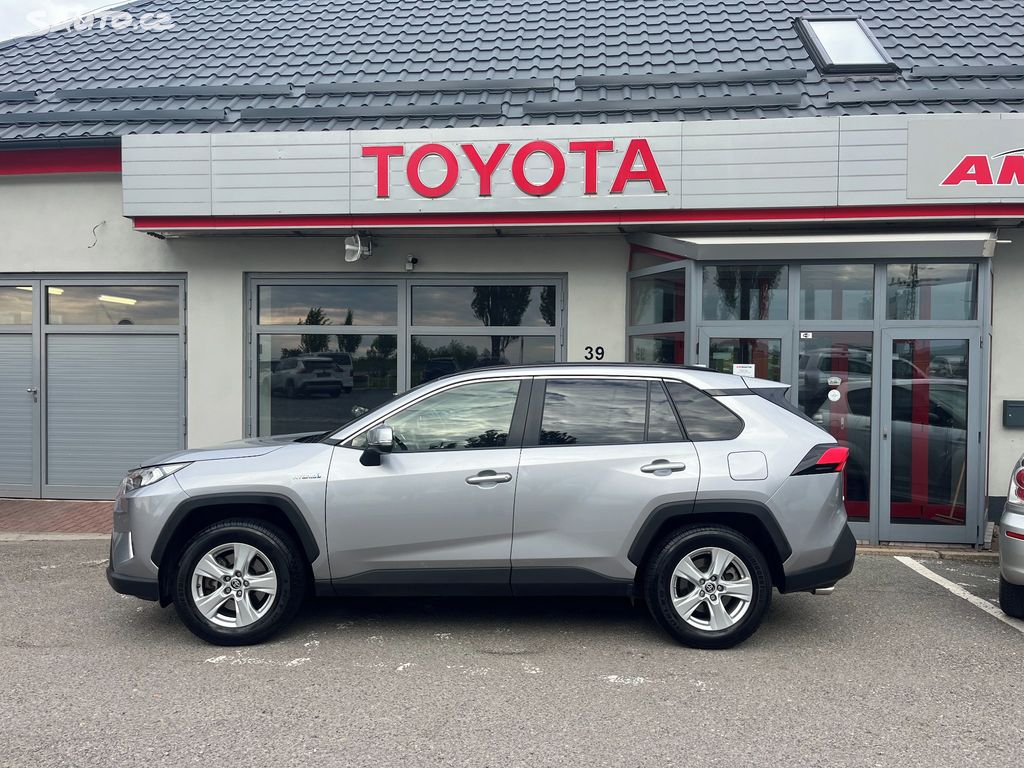 Toyota Rav4, fotka 3