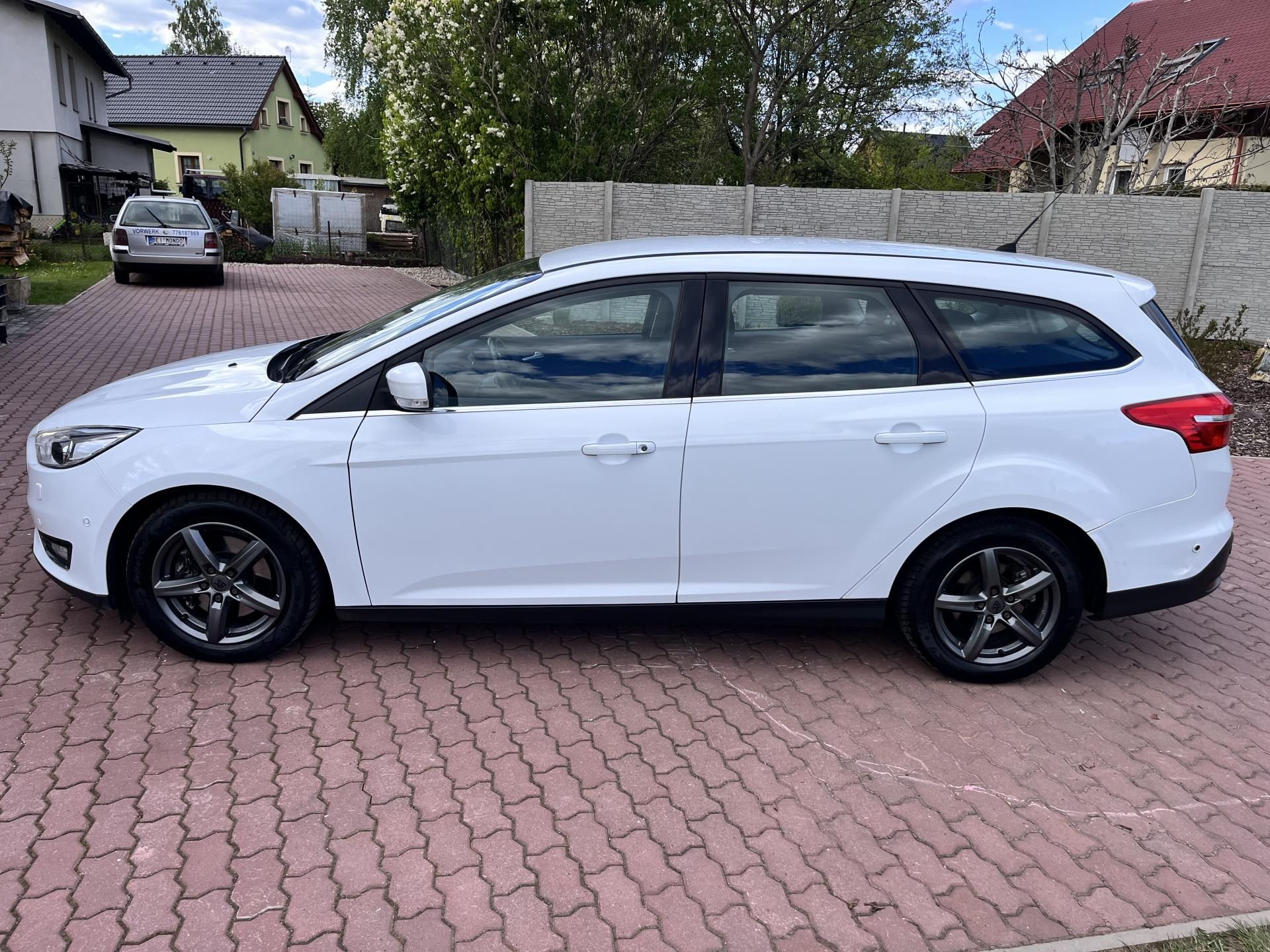 Ford Focus, 2.0TDCI 110KW,TITANIUM,XENON - fotka 4