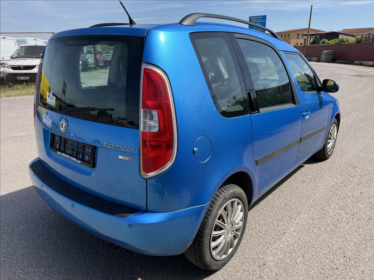 Škoda Roomster, 1,4 TDi SERVIS PANORAMA KLIMA - fotka 6