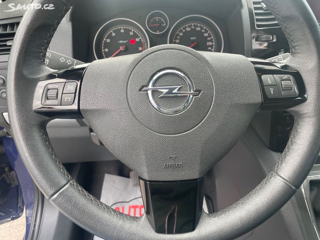 Opel Zafira, 1,8 88kW, 7 MÍST, SERVISKA