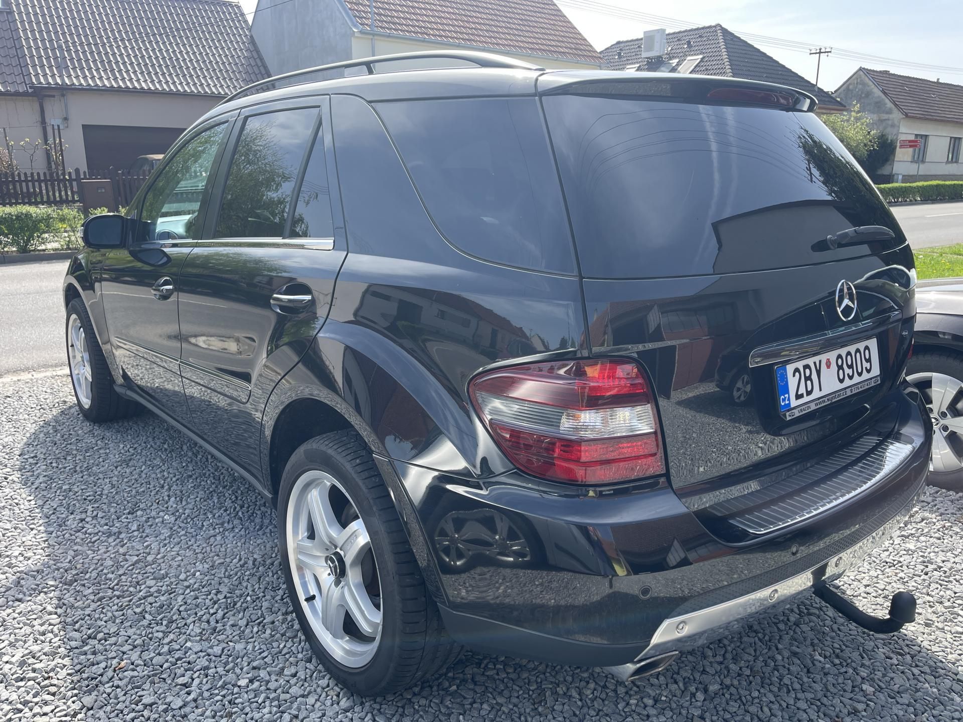 Mercedes-Benz Třídy M, ML 420 CDI 4-MATIC PEKNY STAV. - fotka 3