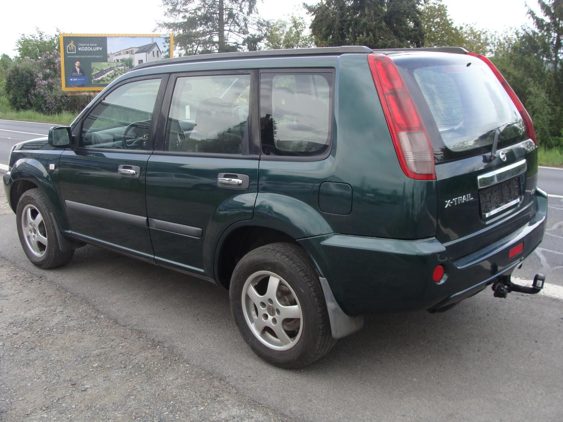 Nissan X-Trail, 2.2 DCi, 100 kW, 192 tkm, 4x2 - fotka 3