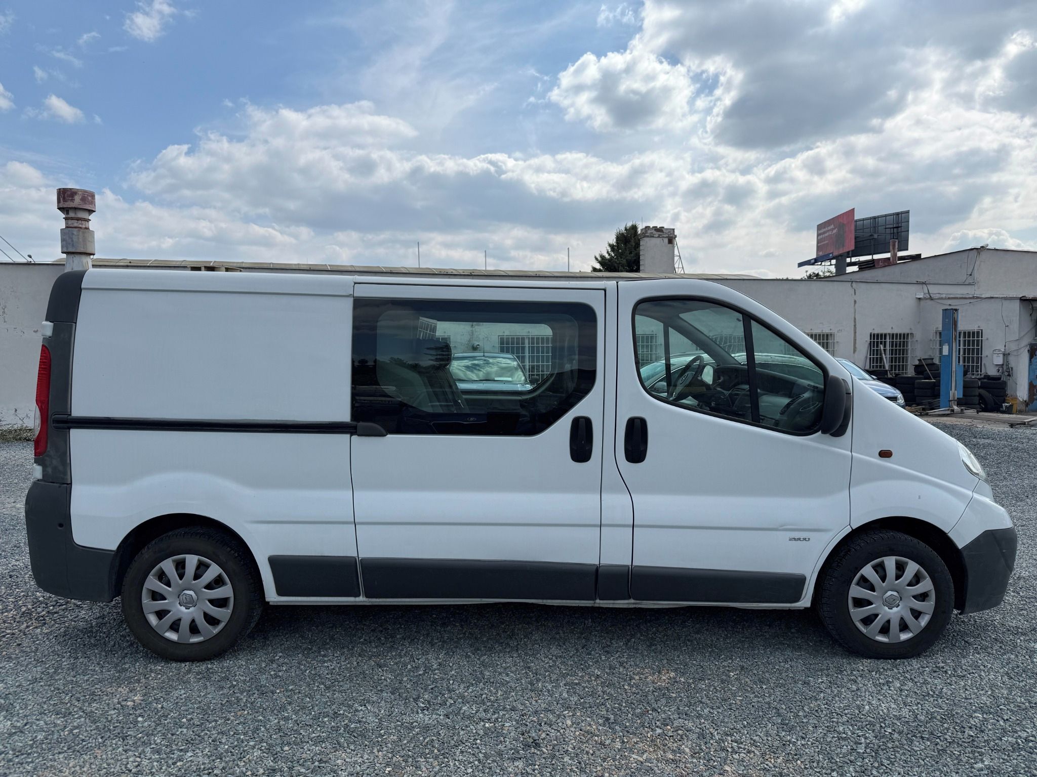 Opel Vivaro, 2.0 CDTI L2H1 6 míst - fotka 2