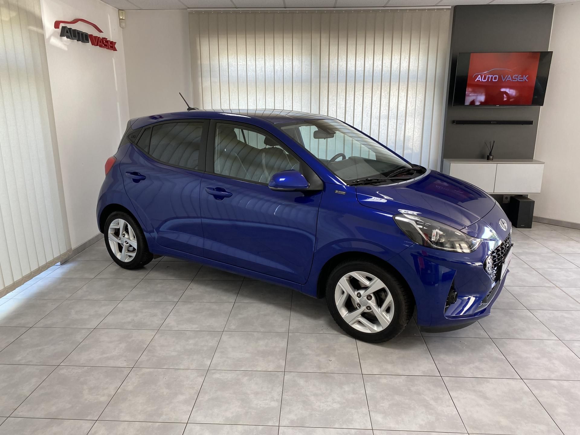 Hyundai i10, 1.0 i AUTOMAT ČR 1.MAJ.SERVIS - fotka 2