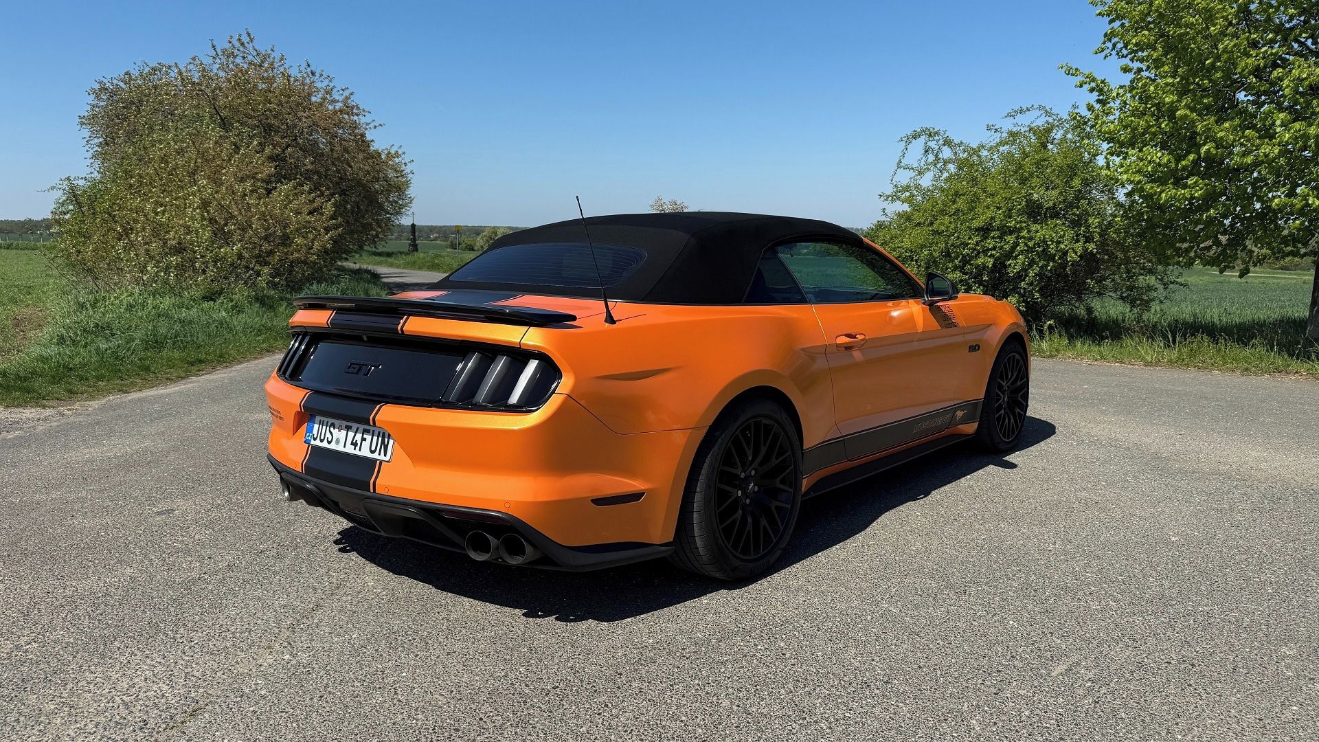 Ford Mustang, GT 5.0 V8 2.Majitel ČR Manuál - fotka 6