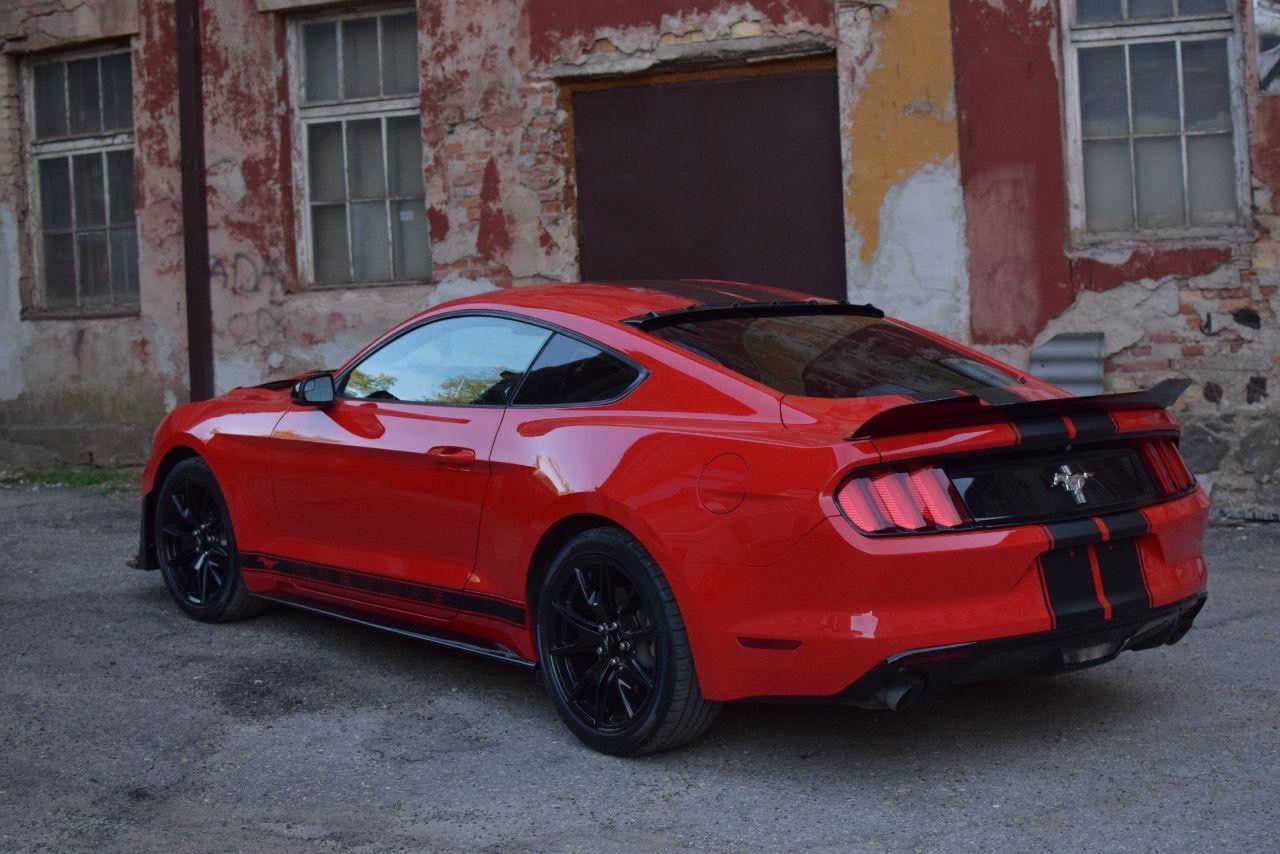 Ford Mustang, 3.7L Manual GT500 Optika - fotka 5
