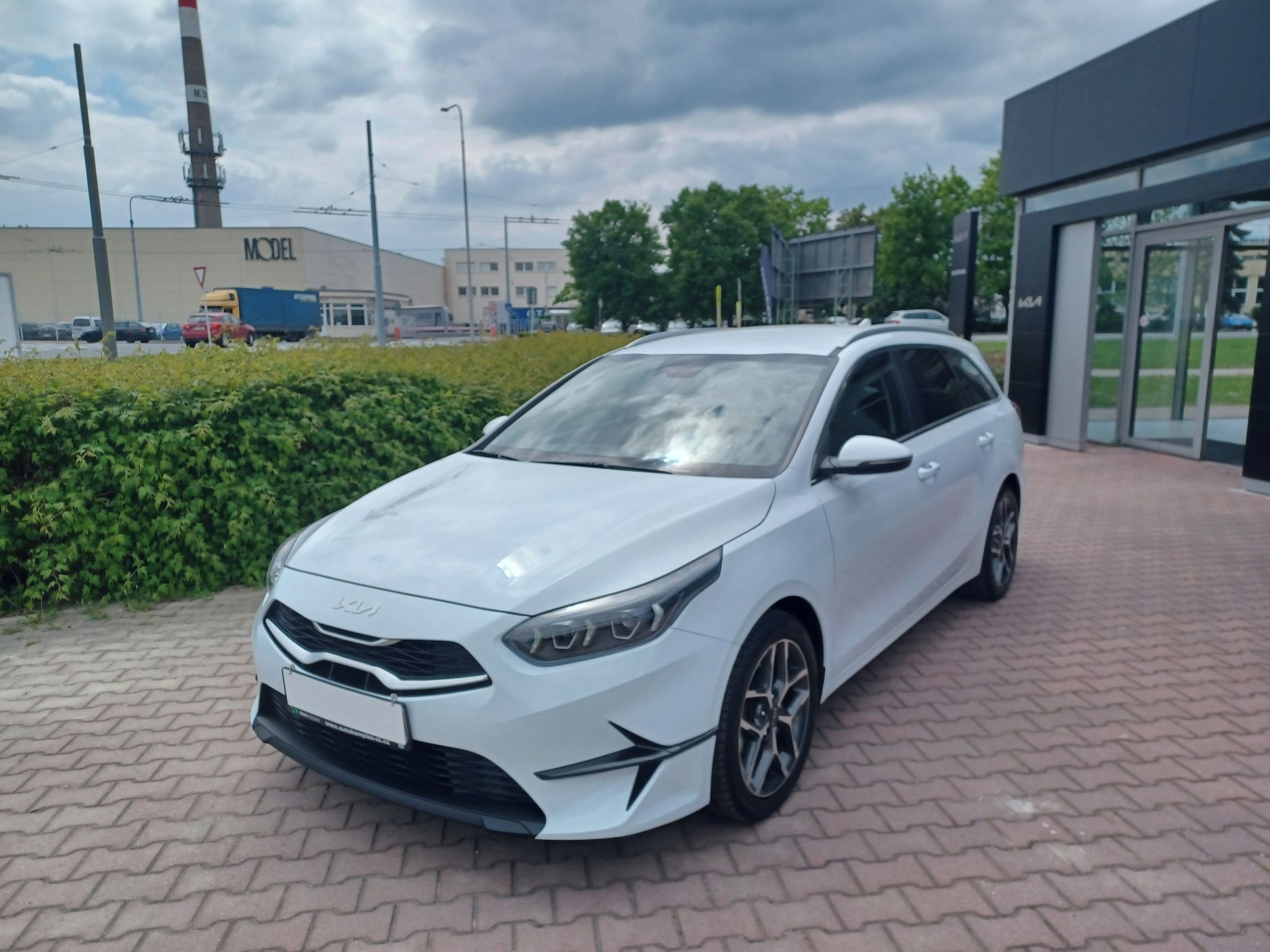 Kia Cee´d SW, 1.5 T-GDi 118 kW TOP záruka - fotka 2