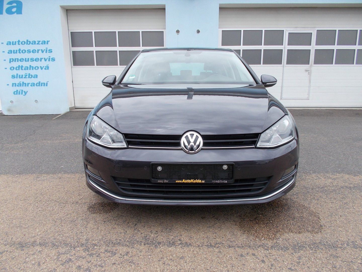 Volkswagen Golf, Lounge 1,6TDi, navi, serviska - fotka 2