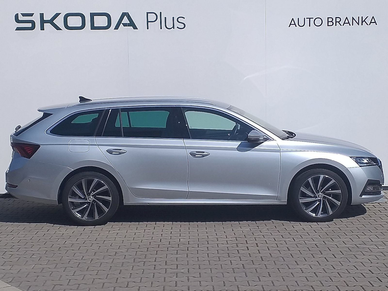Škoda Octavia, kombi 2,0 TDI 110 kW DSG Style - fotka 6