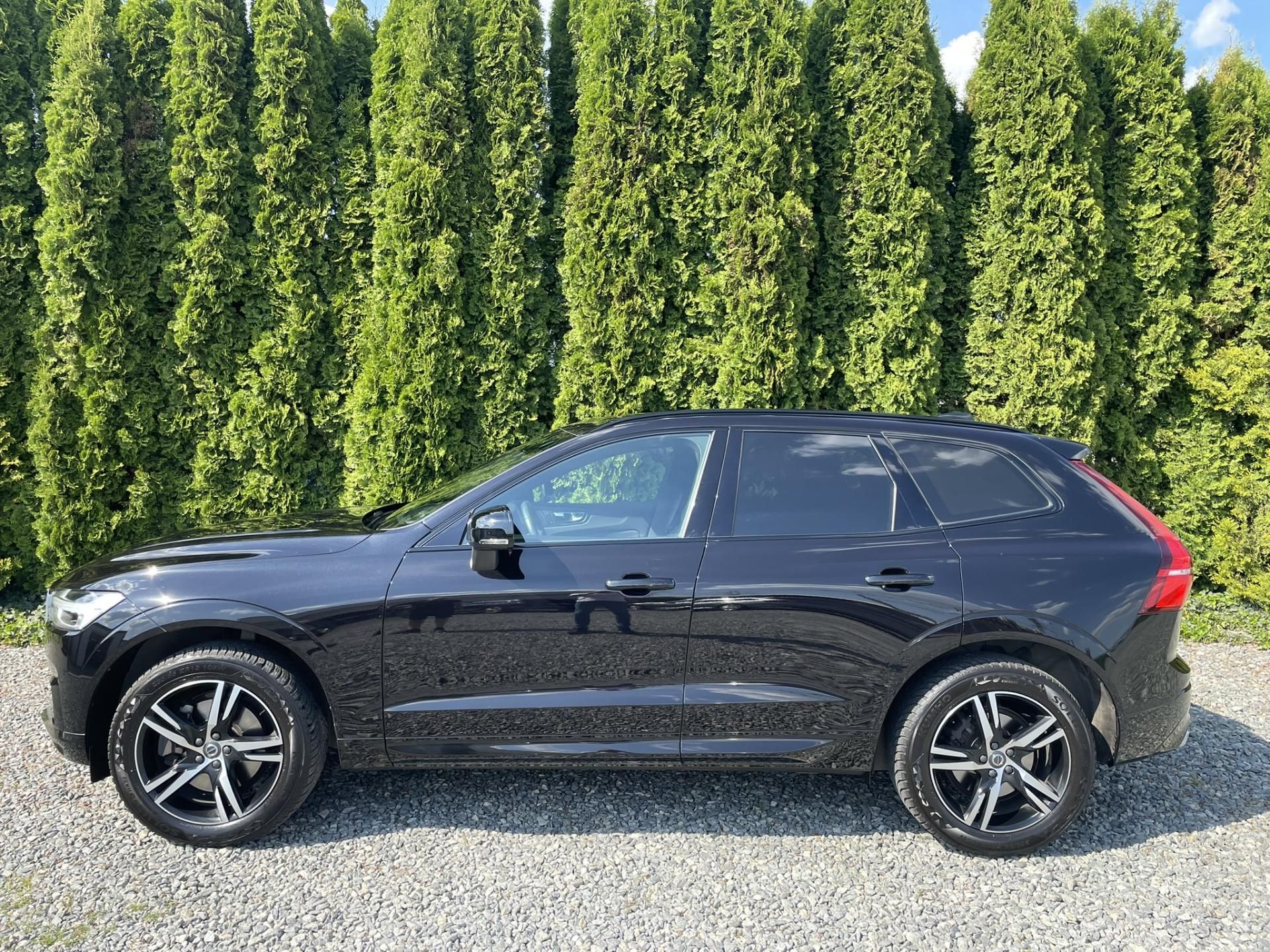 Volvo XC60, B5 173kW AWD R-Design - fotka 5