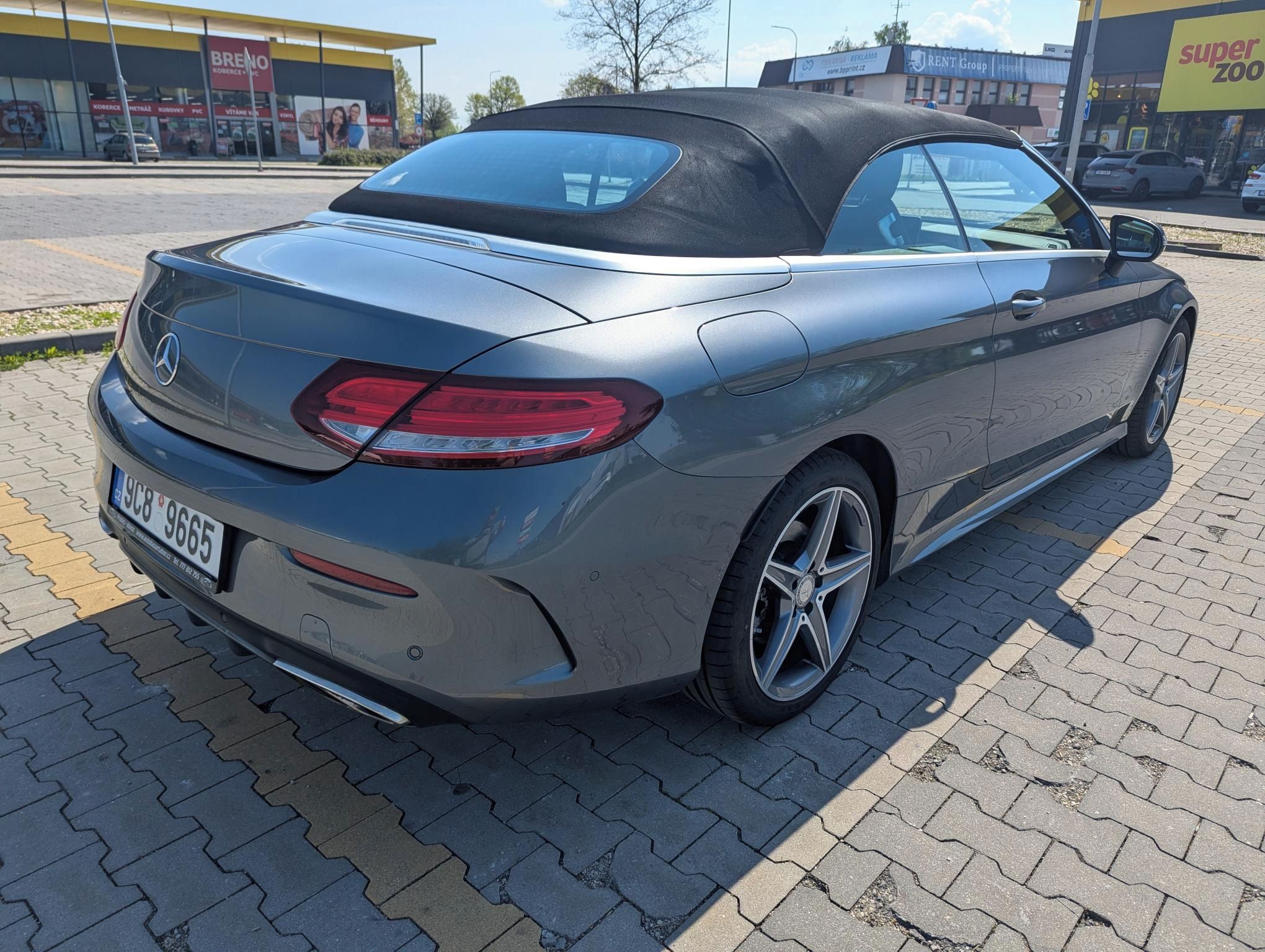 Mercedes-Benz Třídy C, AMG Line - fotka 4