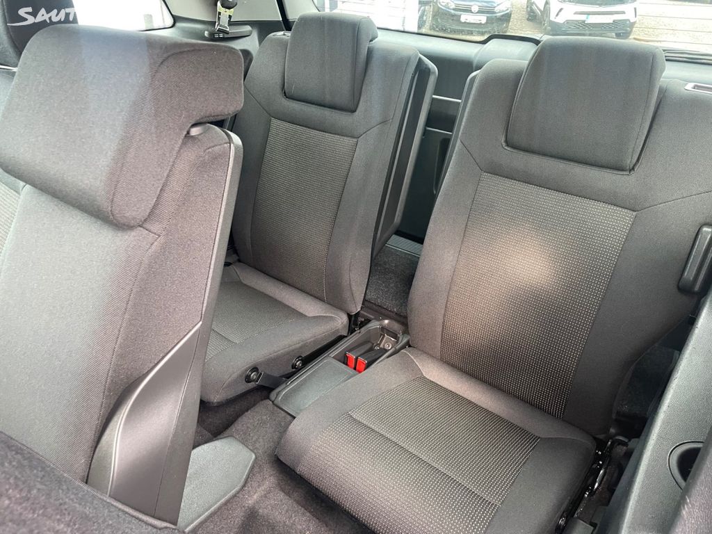 Opel Zafira, 1,8 88kW, 7 MÍST, SERVISKA