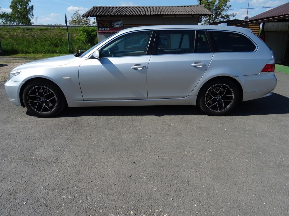 BMW Řada 5, 3,0 - fotka 6
