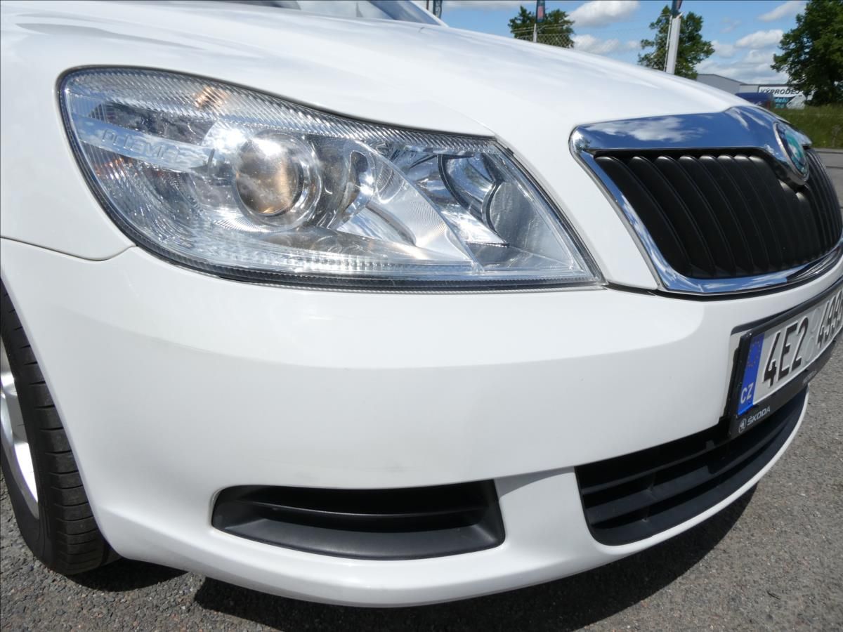 Škoda Octavia, 1,2 TSi 77kW motor 110tKm,2xko - fotka 4