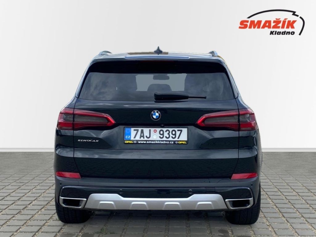 BMW X5, xDrive30d 195kW - fotka 6