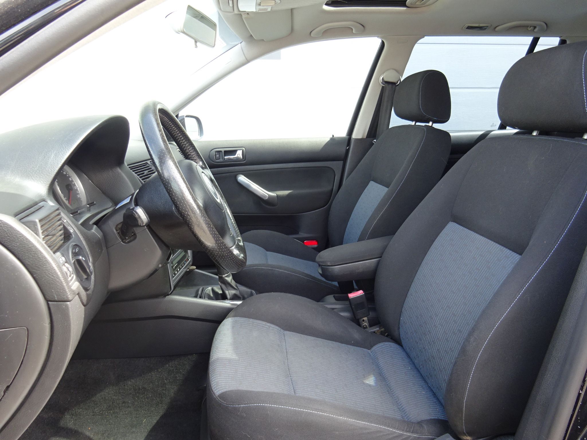 Volkswagen Golf, 1.6 FSi - fotka 5
