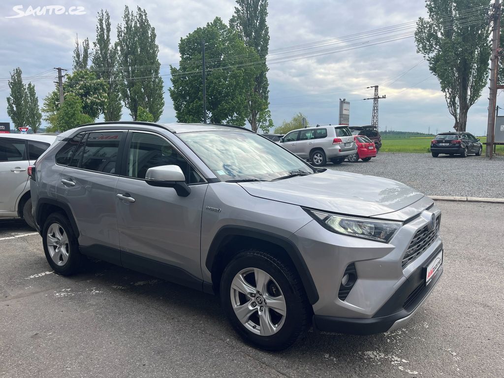 Toyota Rav4, fotka 8