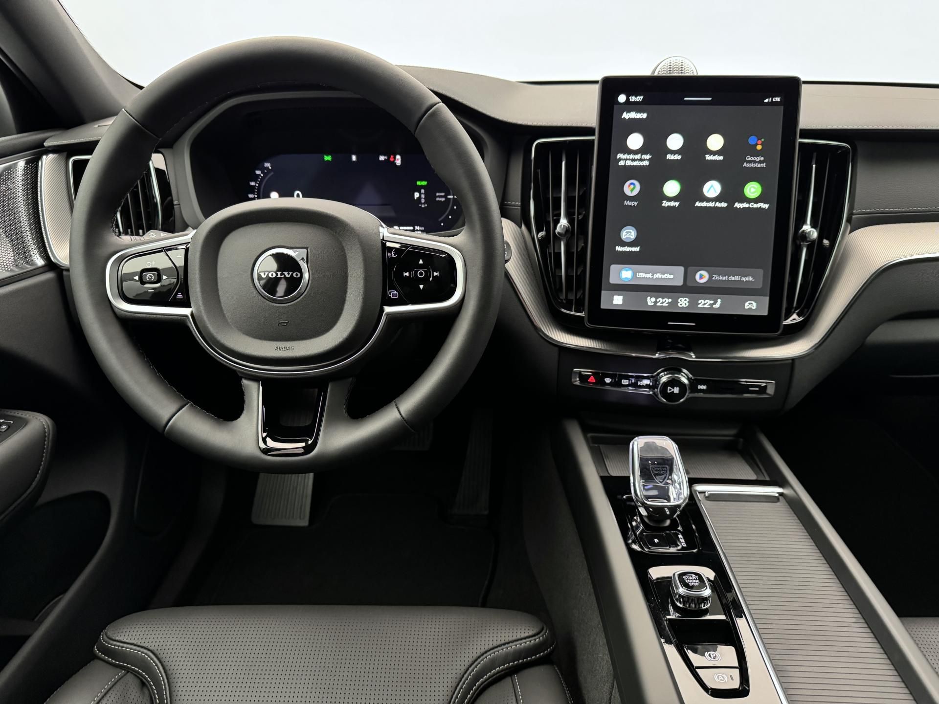 Volvo XC60, T8 AWD AUT ULTRA BLACK EDITON - fotka 4
