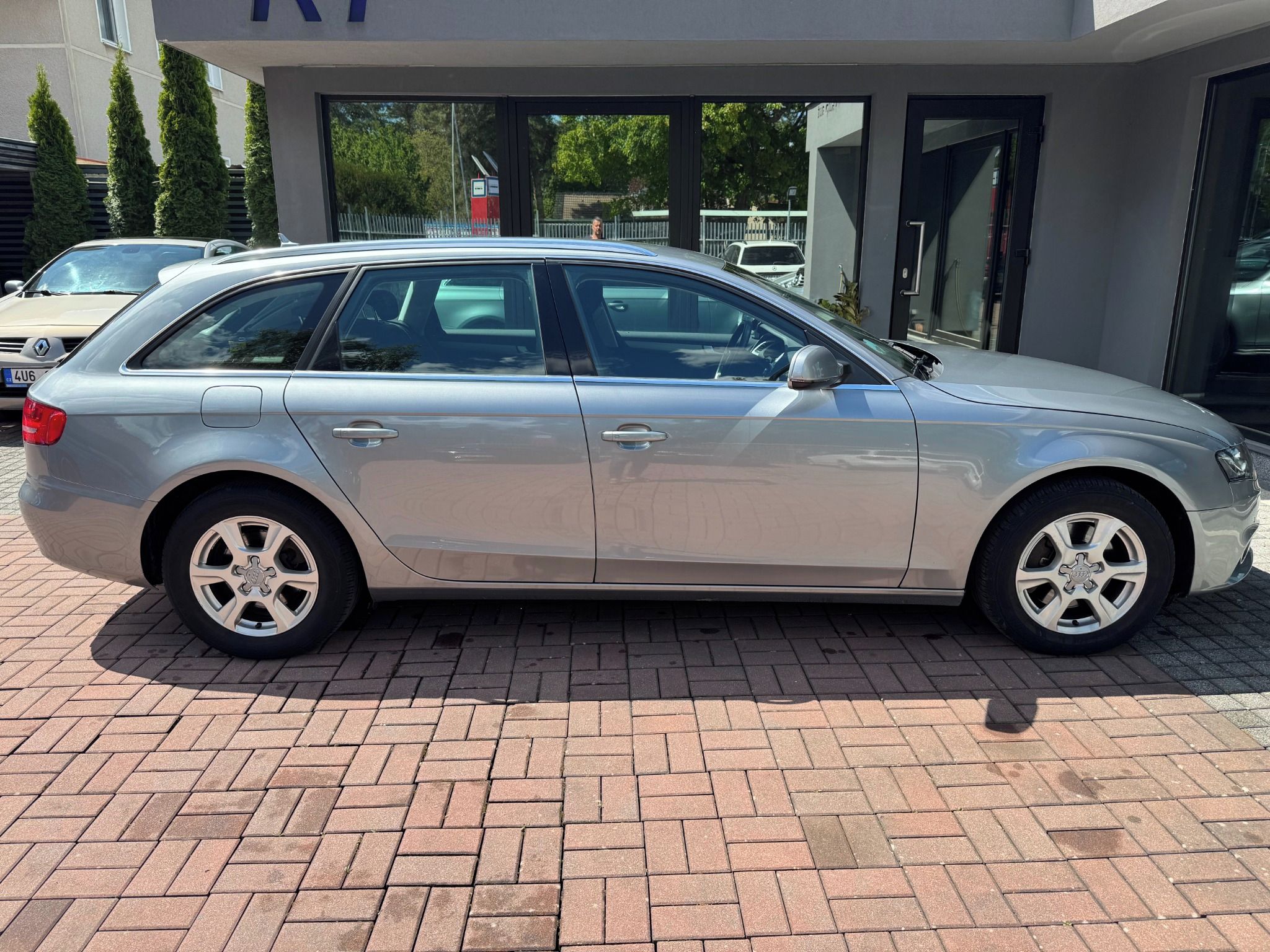 Audi A4, 2,0 TFSi 155 kw - fotka 5