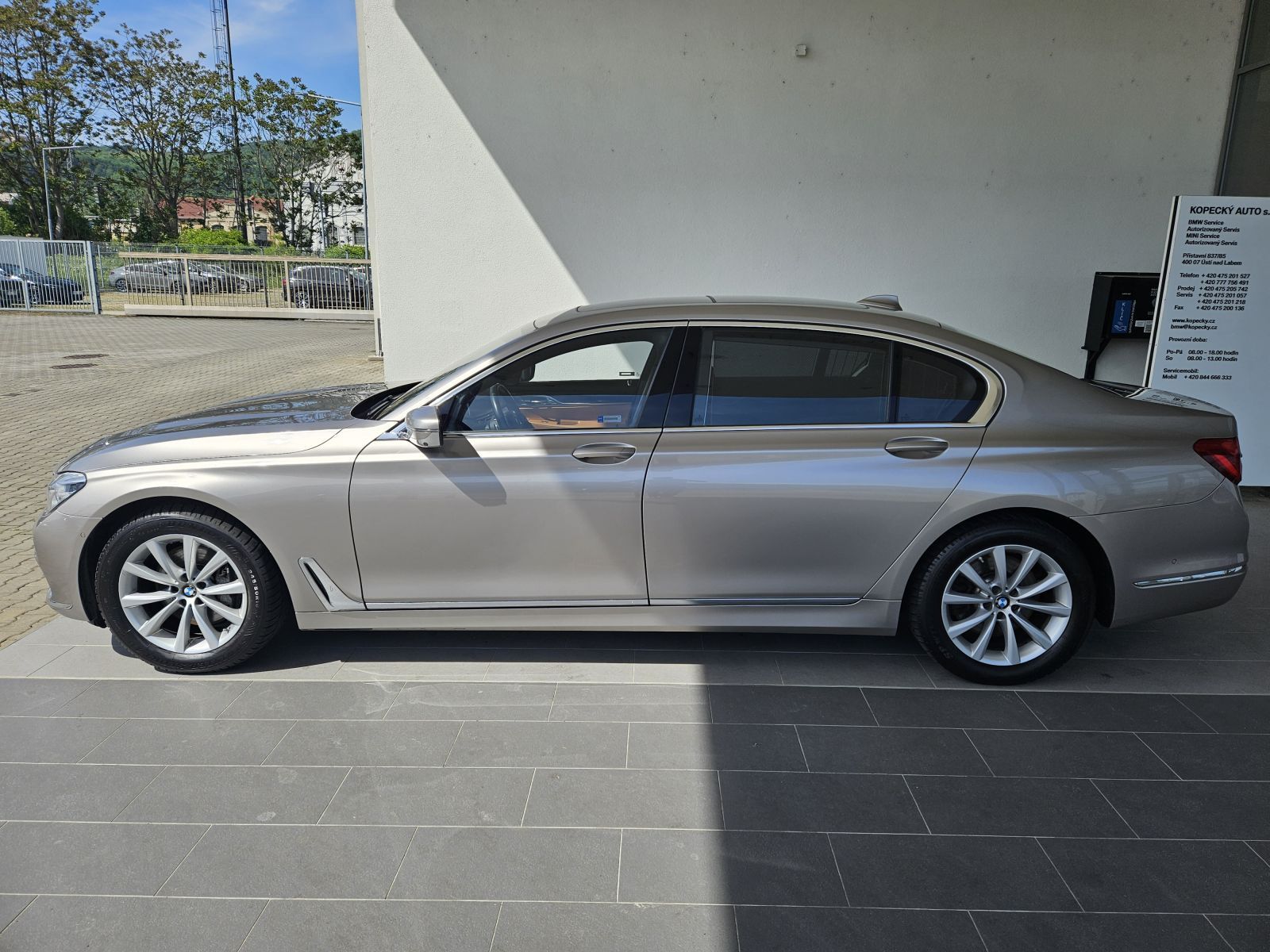 BMW Řada 7, 740Ld xDrive - fotka 3