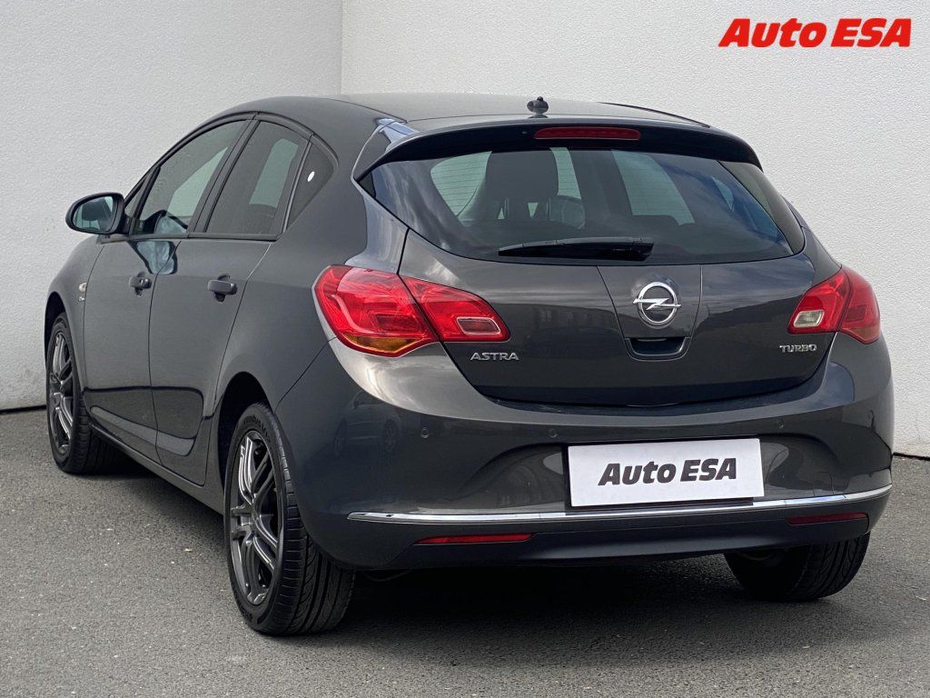 Opel Astra, 1.4 T,Active - fotka 6