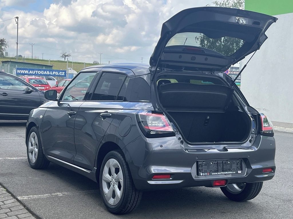 Suzuki Swift, 1,2 PREMIUM HYBRID CVT - fotka 5