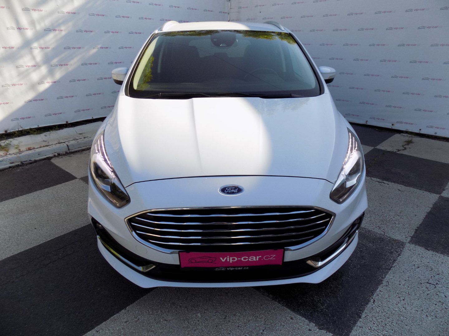 Ford S-MAX, 2.0TDCi/Titanium/AT/LED/ - fotka 4