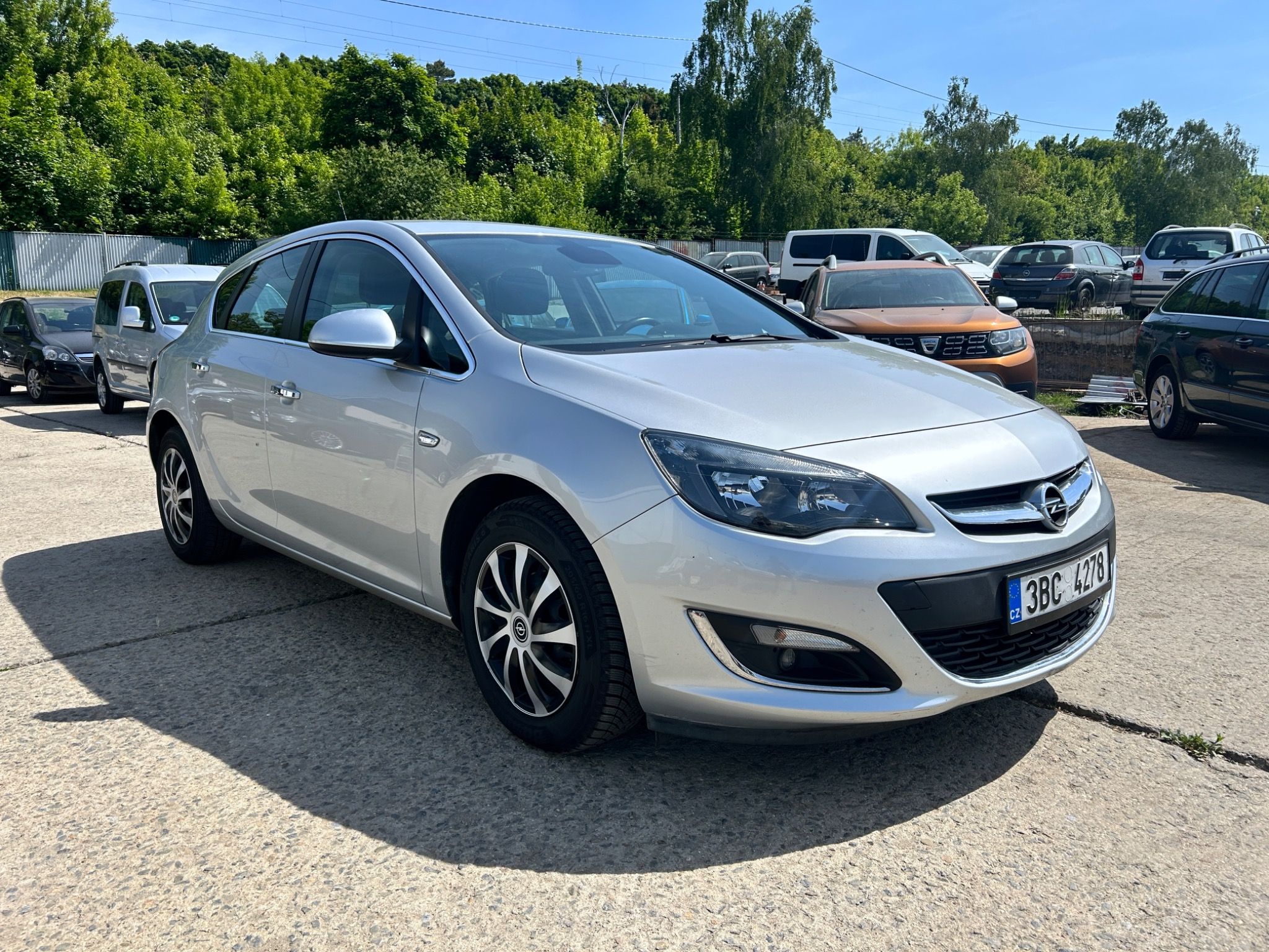 Opel Astra, TURBO, 1. majitel - fotka 3
