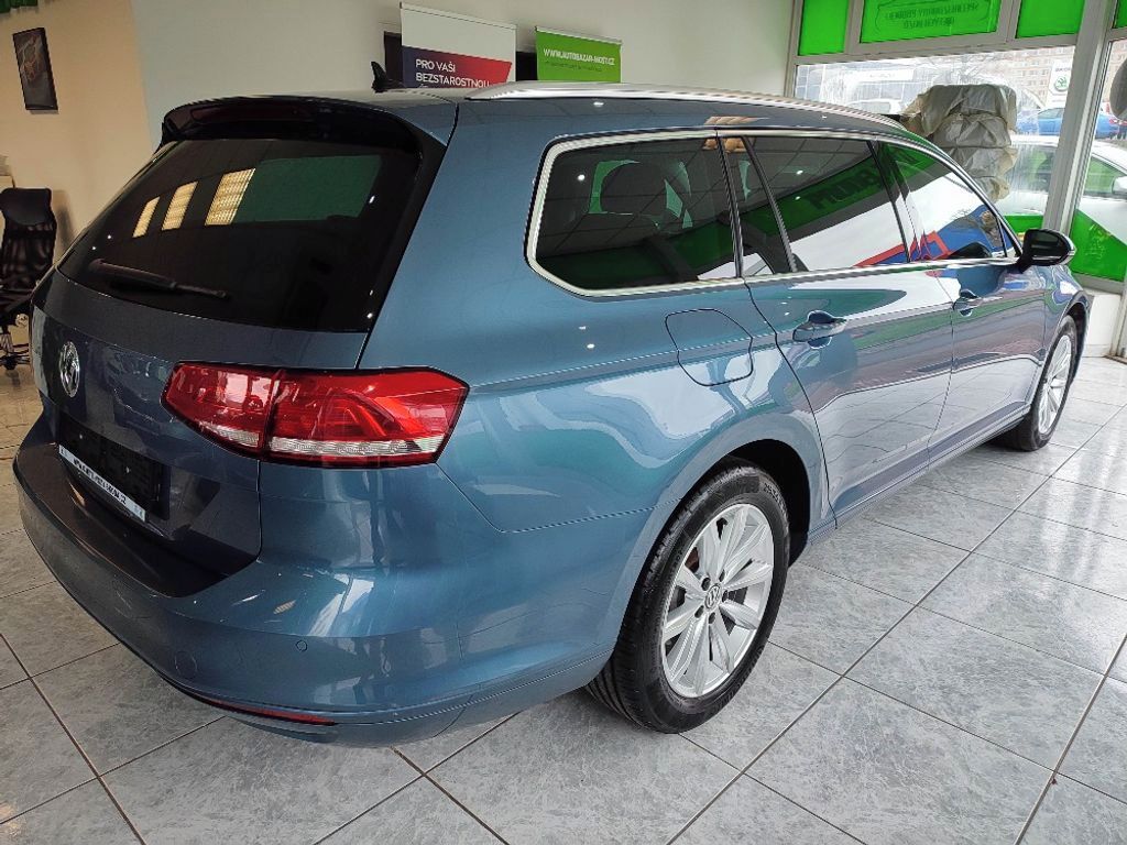 Volkswagen Passat, 2.0TDI 110kW  HIGHLINE TOPSTAV - fotka 4