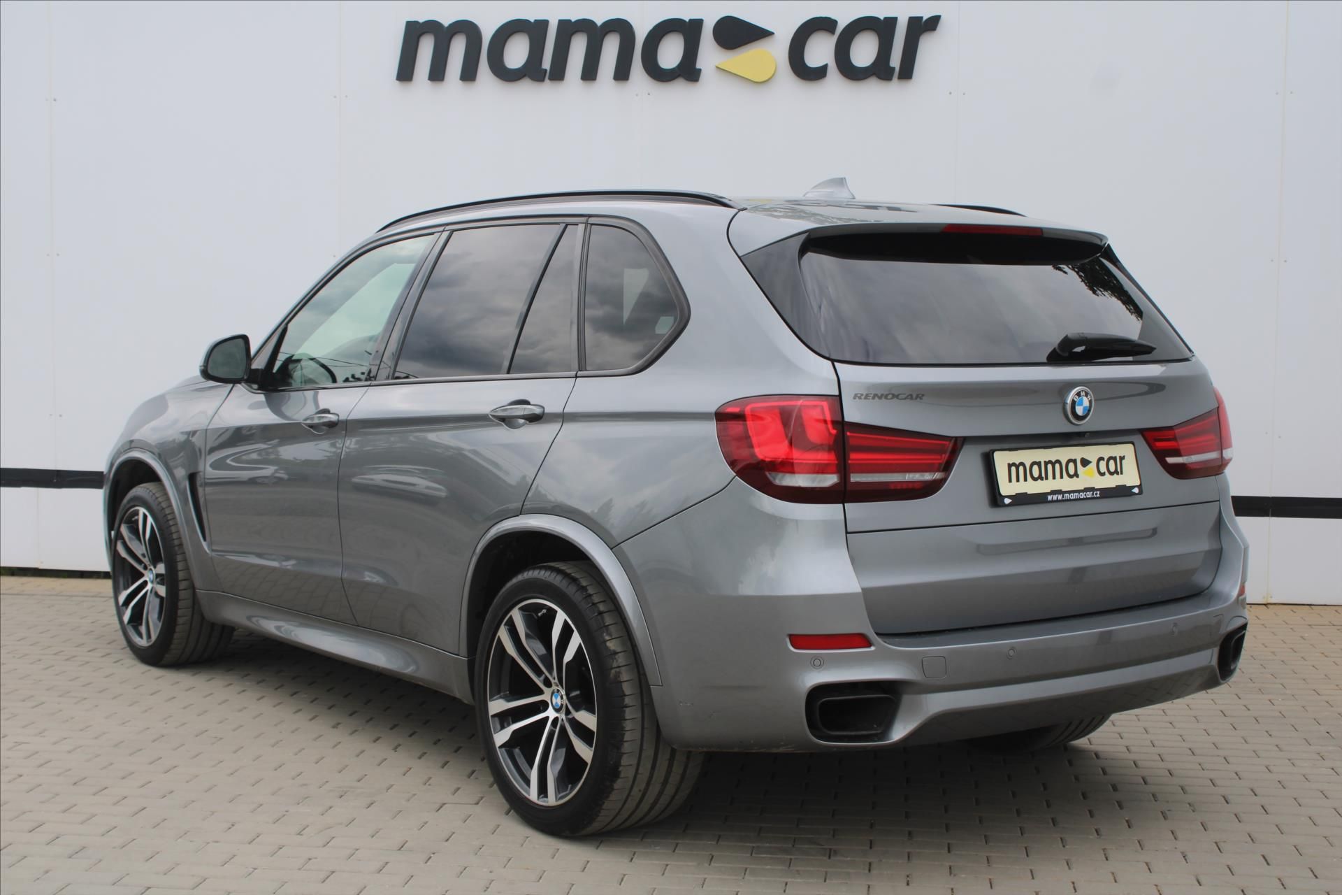 BMW X5, xDrive M50d 280kW SERVIS.KNIHA - fotka 5