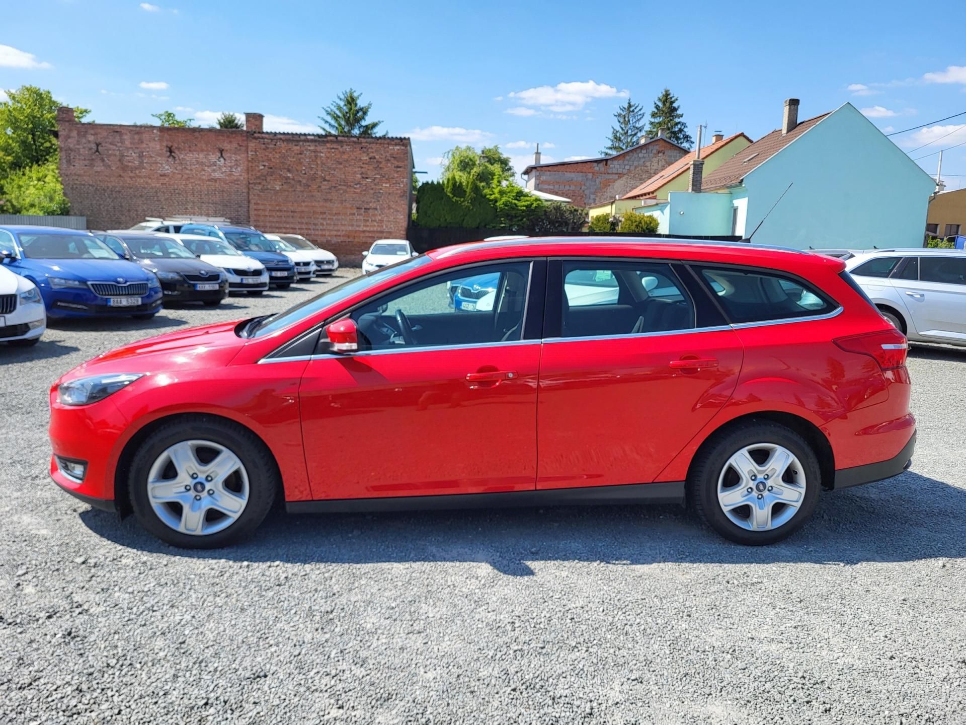 Ford Focus, Turnier 1.5 TDCi 88kW TITANIUM - fotka 2