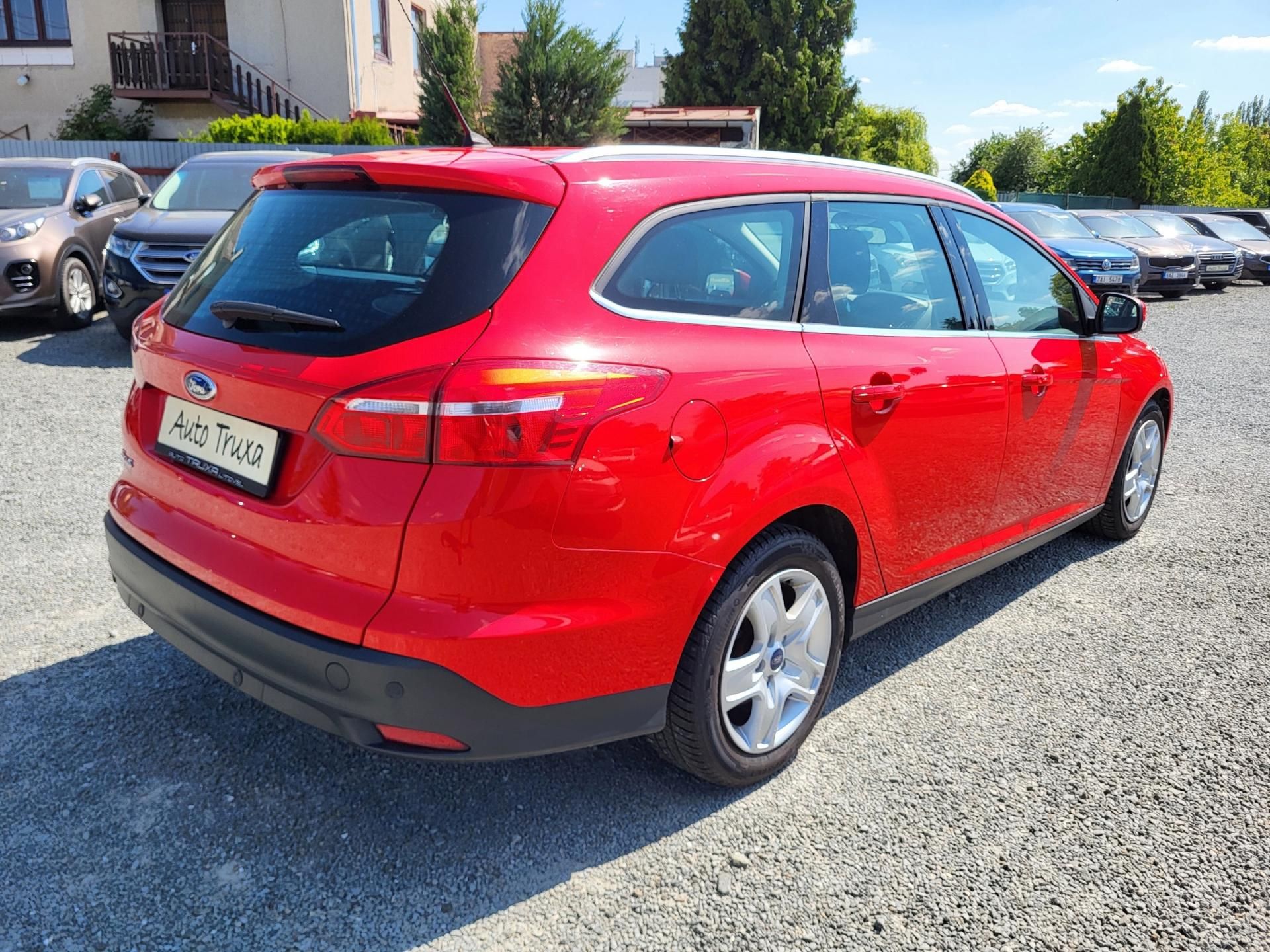 Ford Focus, Turnier 1.5 TDCi 88kW TITANIUM - fotka 4