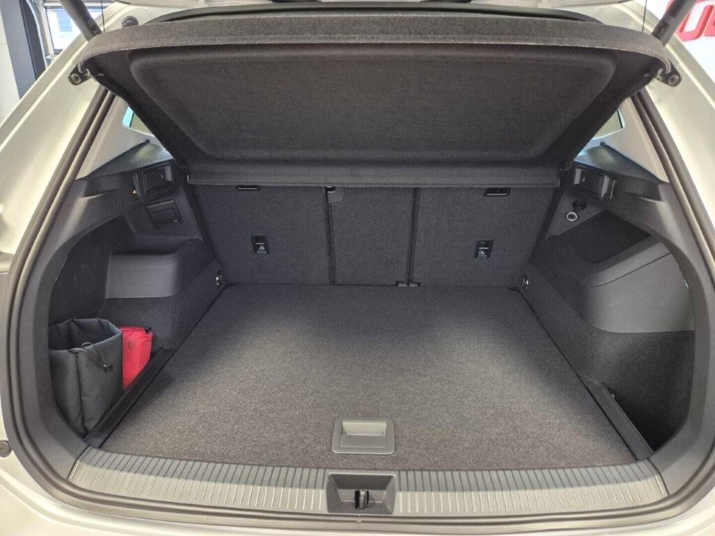 Volkswagen Tiguan, Elegance 2,0 TDI 110 kW  7 Aut - fotka 5